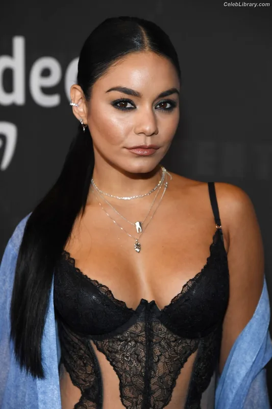 Vanessa Hudgens photo 11 of 1607