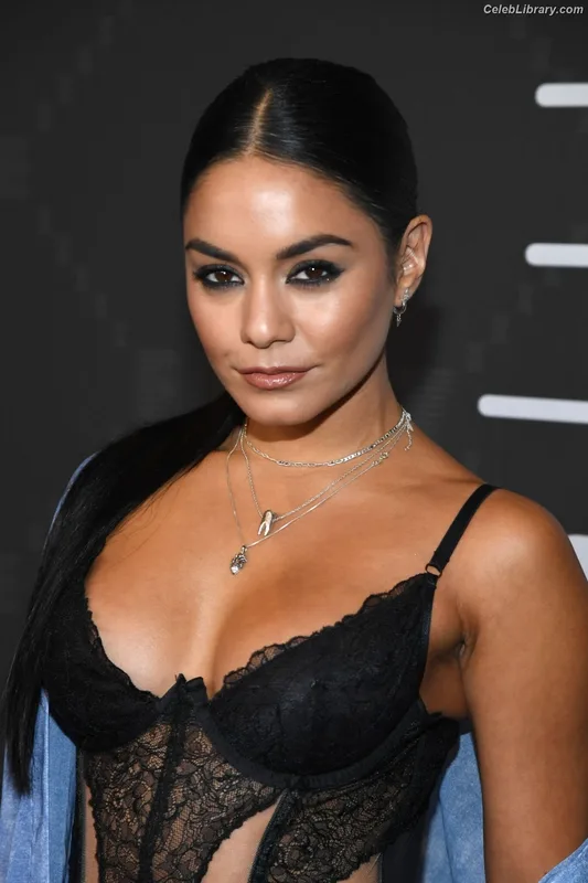 Vanessa Hudgens photo 12 of 1607