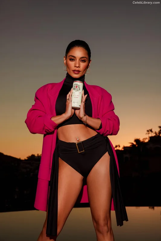 Vanessa Hudgens photo 2 of 1607