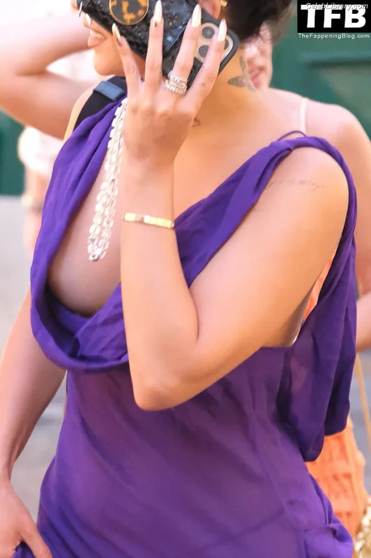 Vanessa Hudgens photo 15 of 1607