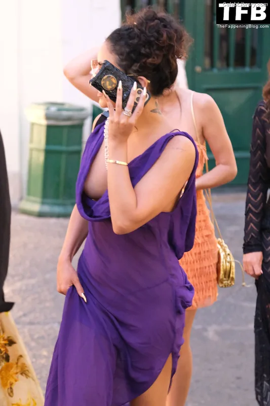 Vanessa Hudgens photo 17 of 1607
