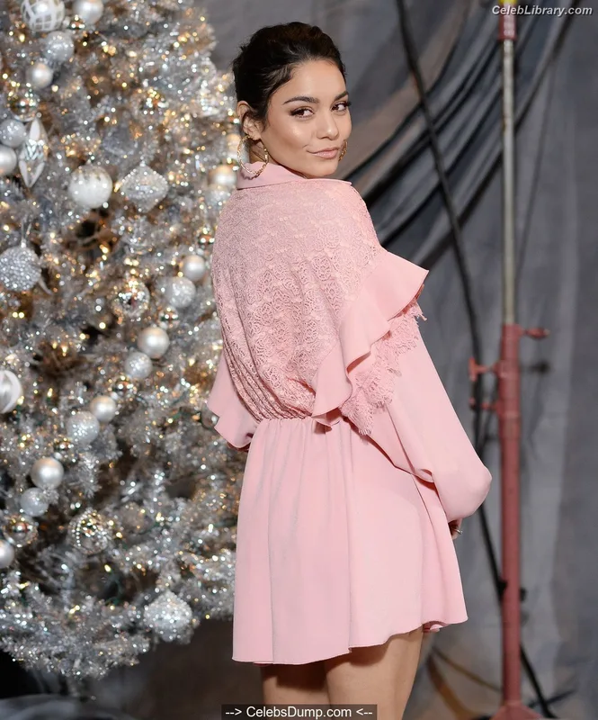 Vanessa Hudgens photo 18 of 1607
