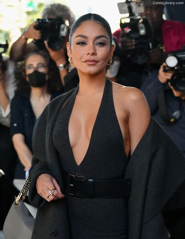 Vanessa Hudgens photo 15 of 1607
