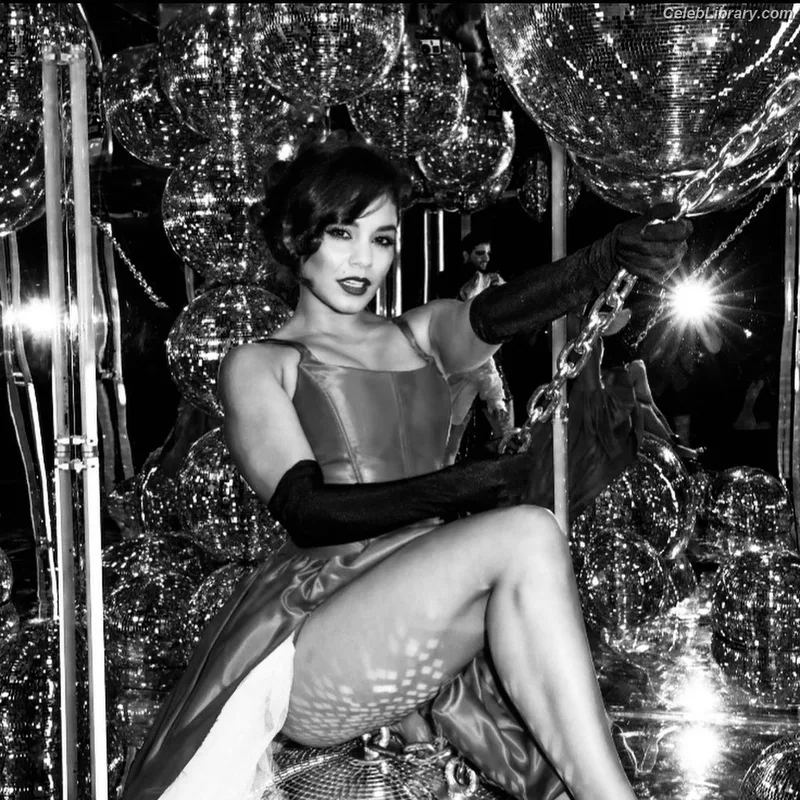 Vanessa Hudgens photo 20 of 1607
