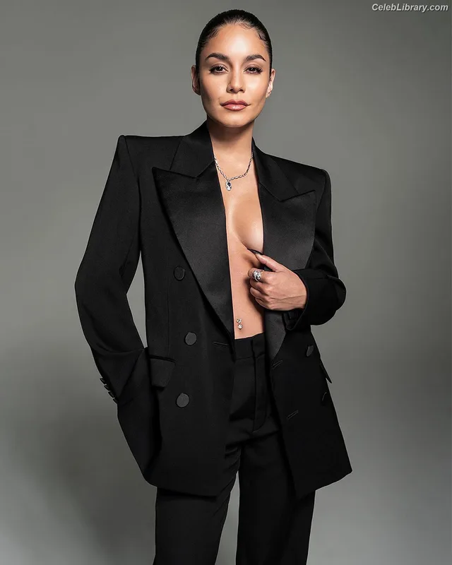 Vanessa Hudgens photo 2 of 1607