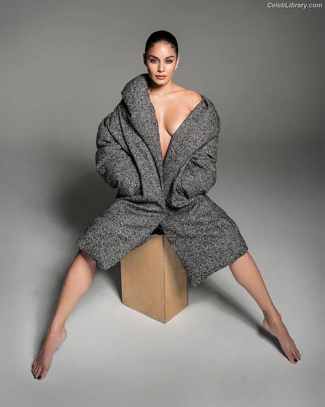 Vanessa Hudgens photo 5 of 1607