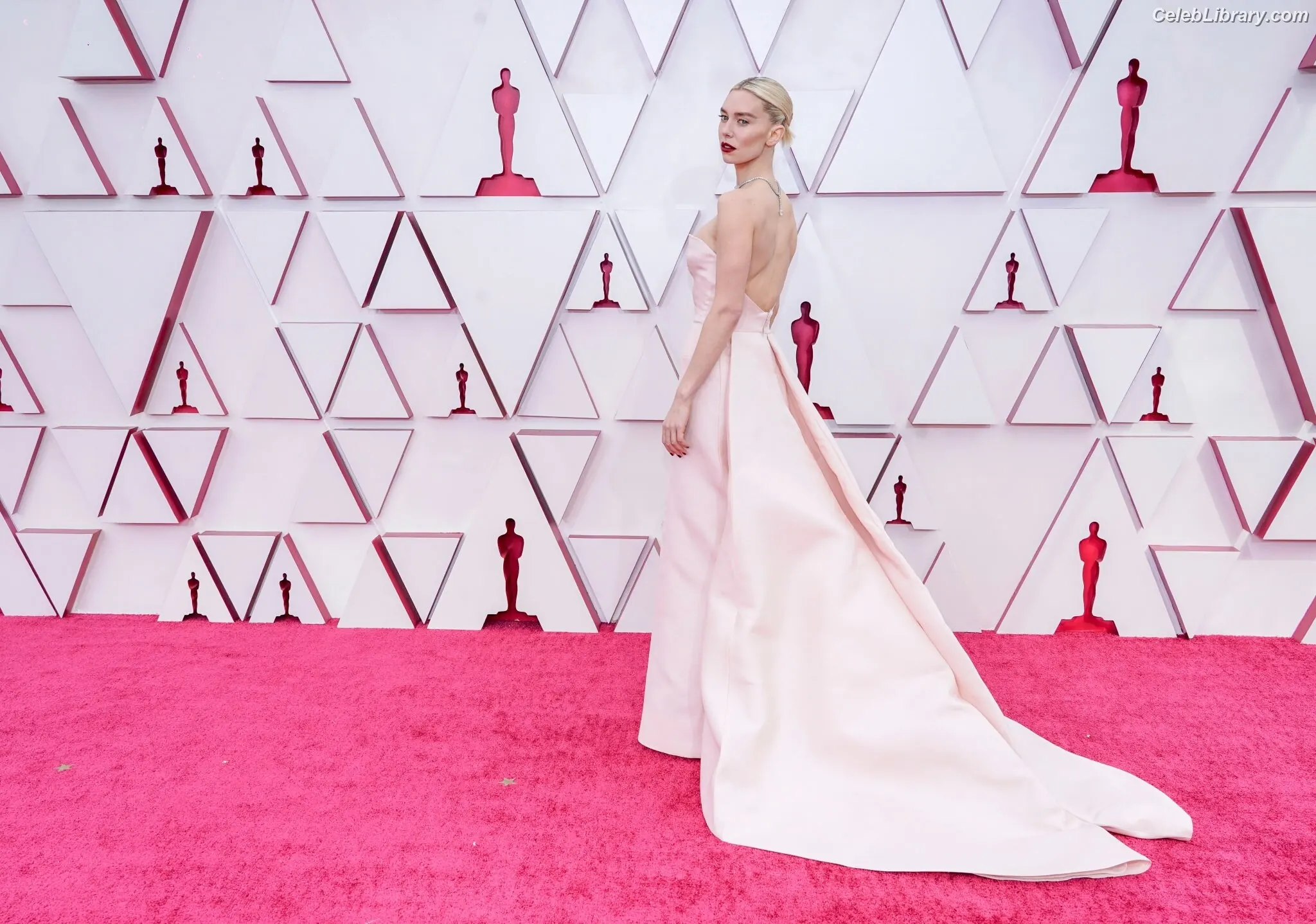 Vanessa Kirby photo 19 of 1108