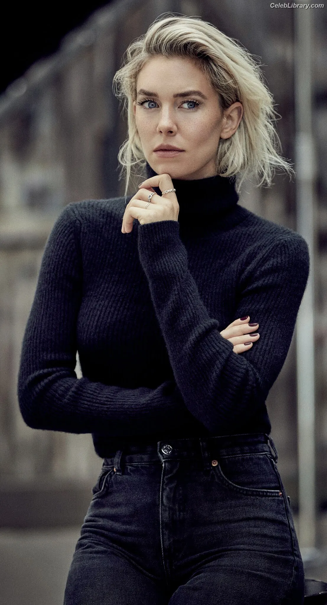 Vanessa Kirby photo 21 of 1108