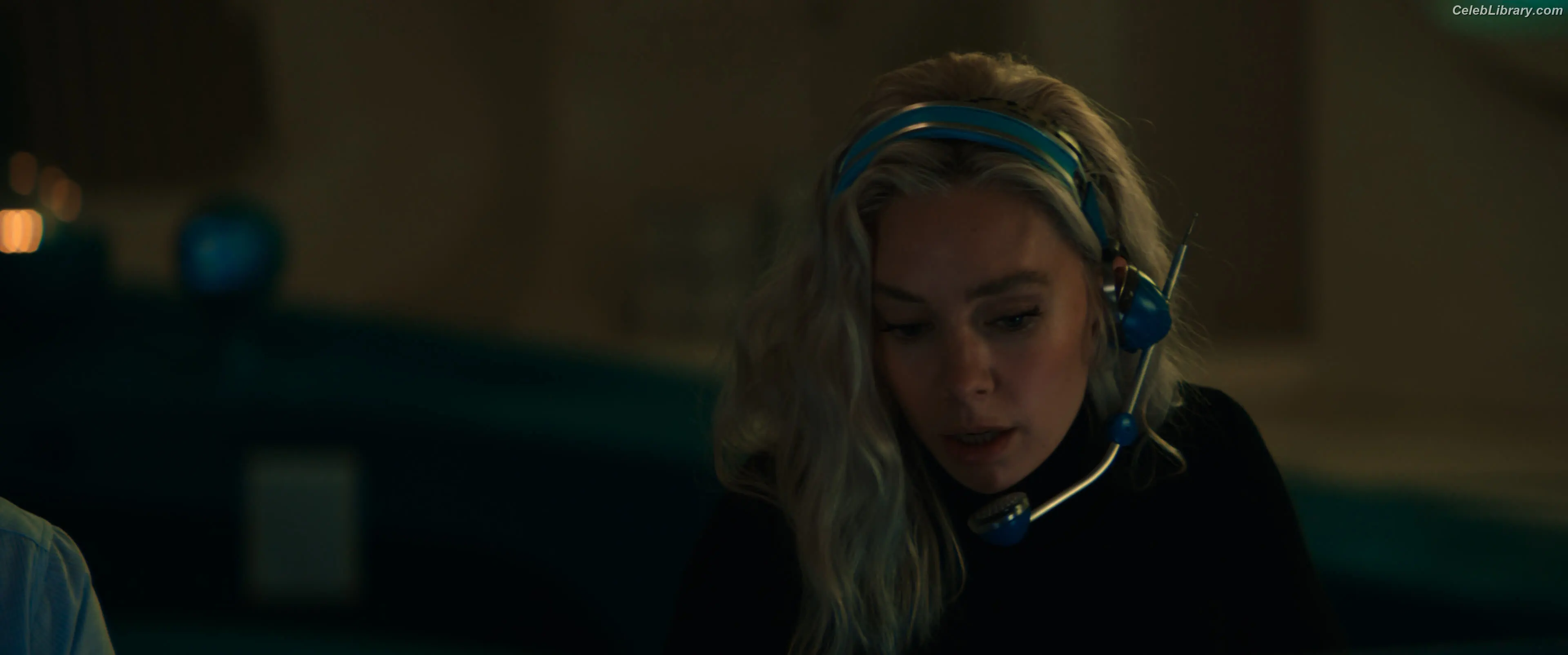 Vanessa Kirby photo 8 of 1108