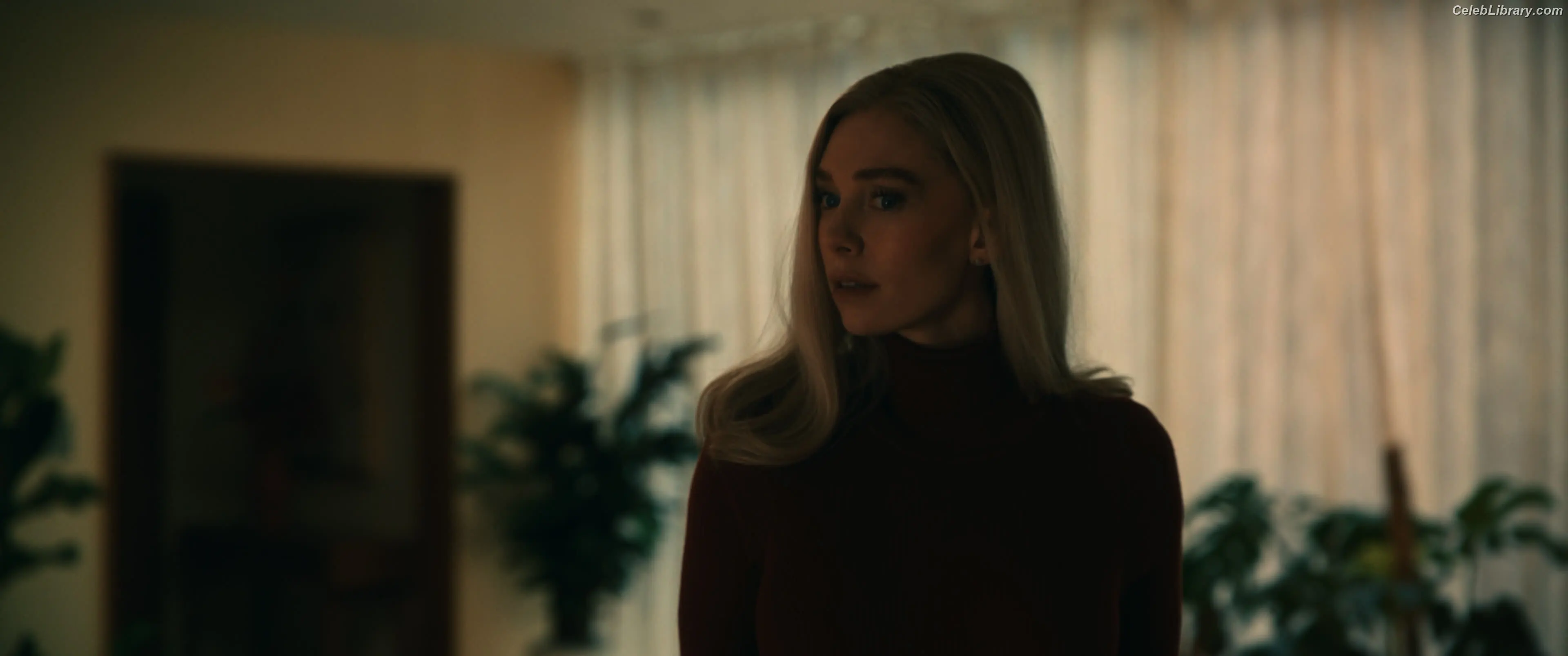 Vanessa Kirby photo 23 of 1108