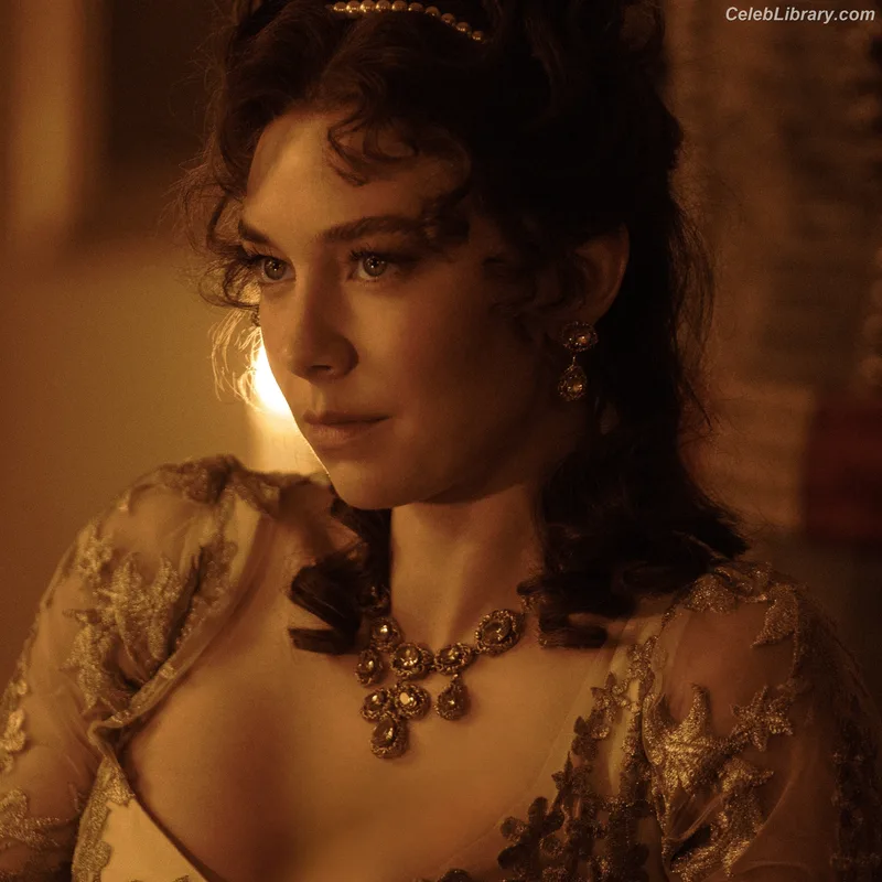 Vanessa Kirby photo 13 of 1109