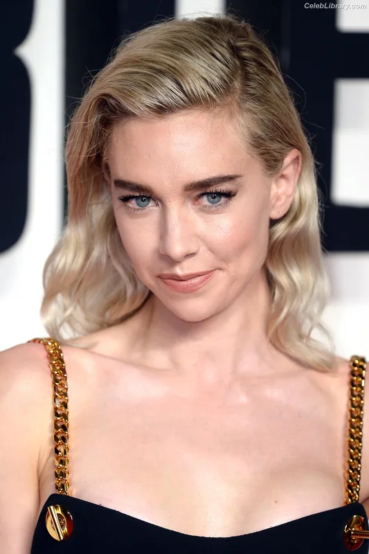 Vanessa Kirby photo 23 of 1109