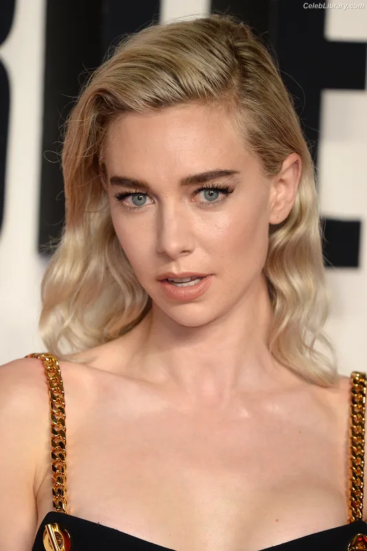 Vanessa Kirby photo 24 of 1109