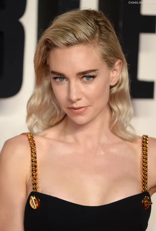 Vanessa Kirby photo 4 of 1109