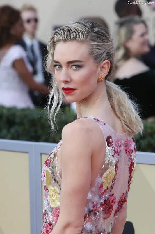 Vanessa Kirby photo 6 of 1109