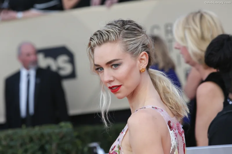 Vanessa Kirby photo 8 of 1109