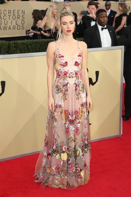 Vanessa Kirby photo 9 of 1109