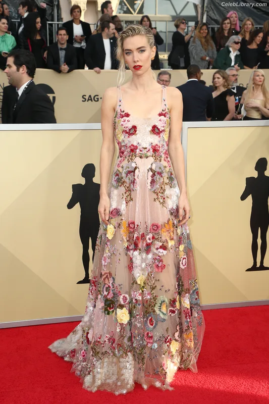 Vanessa Kirby photo 11 of 1109