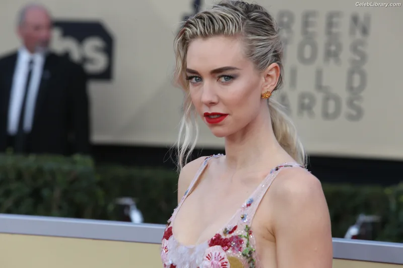 Vanessa Kirby photo 8 of 1109