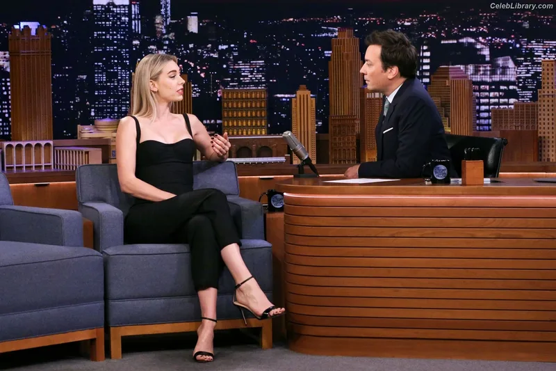 Vanessa Kirby photo 17 of 1109