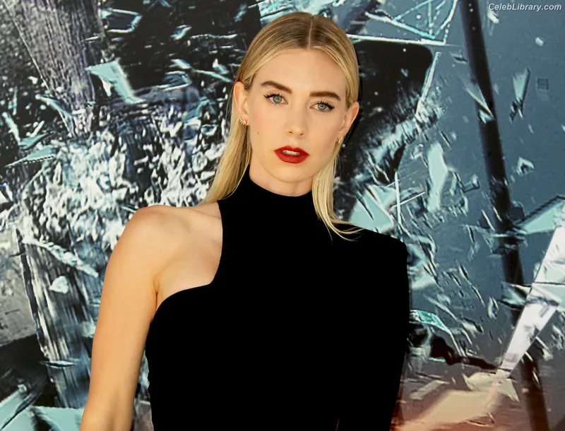 Vanessa Kirby photo 17 of 1109