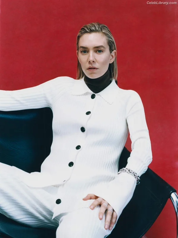Vanessa Kirby photo 24 of 1109