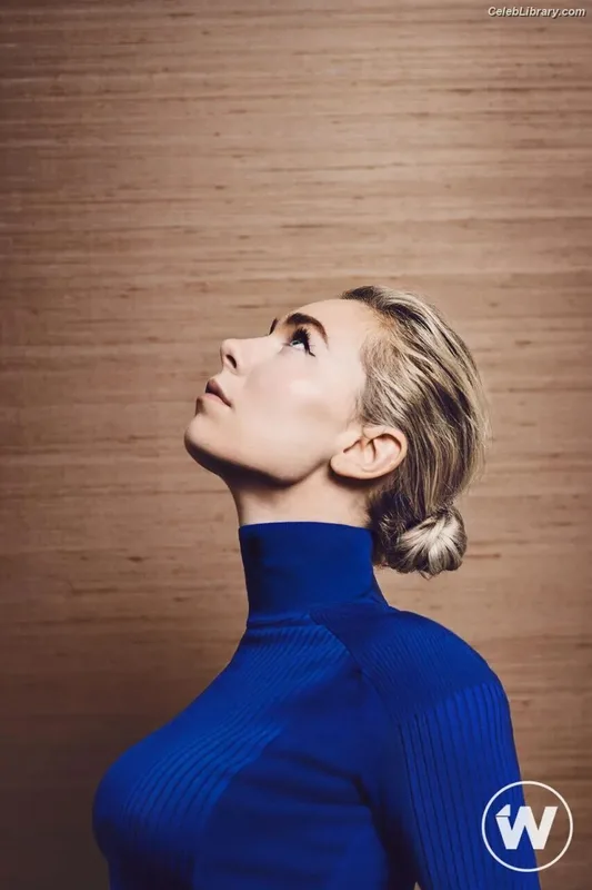 Vanessa Kirby photo 19 of 1109