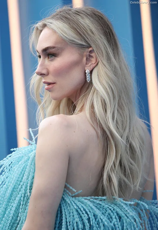 Vanessa Kirby photo 20 of 1109
