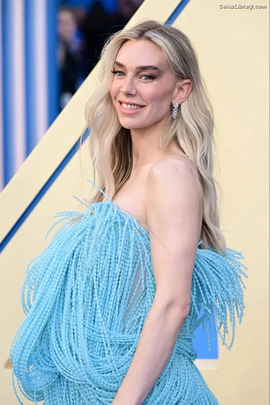 Vanessa Kirby photo 23 of 1109