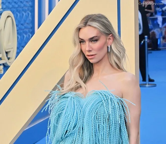 Vanessa Kirby photo 9 of 1109