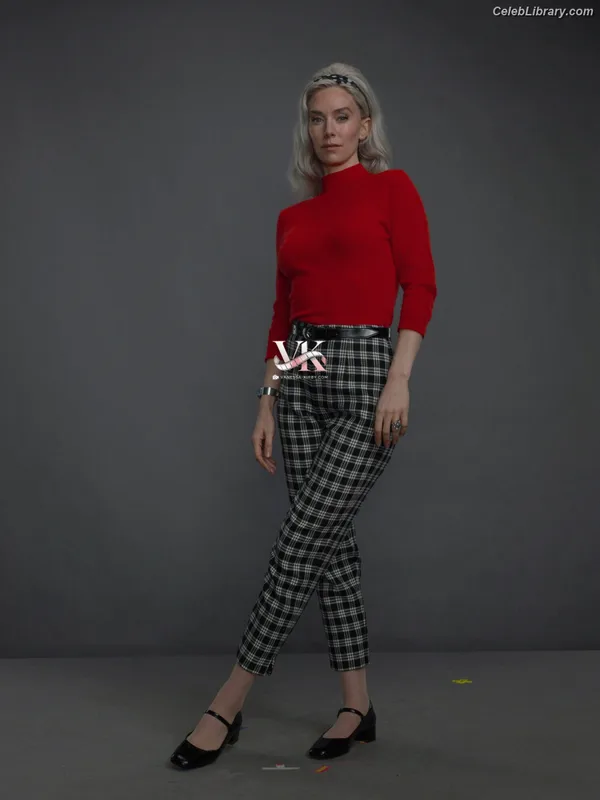 Vanessa Kirby photo 8 of 1109