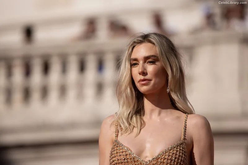 Vanessa Kirby photo 21 of 1109