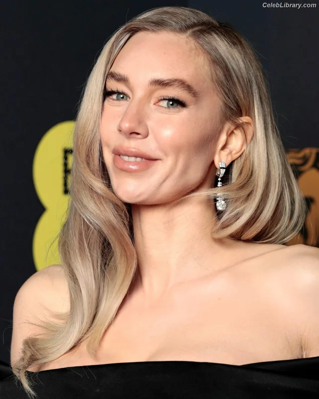 Vanessa Kirby photo 22 of 1109