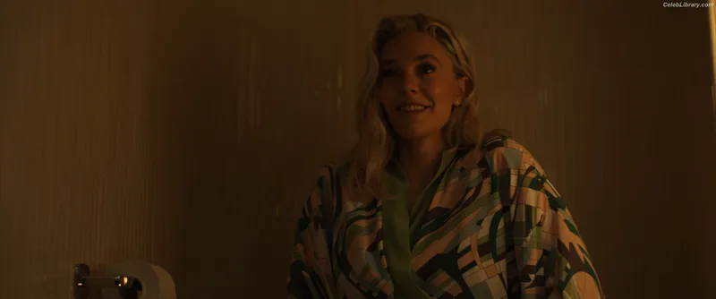 Vanessa Kirby photo 19 of 1109