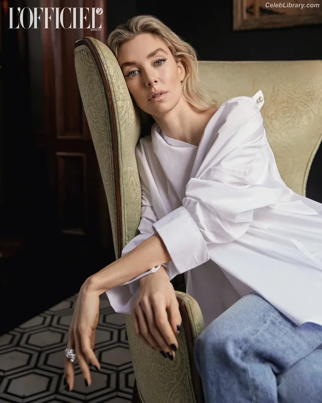 Vanessa Kirby photo 11 of 1109