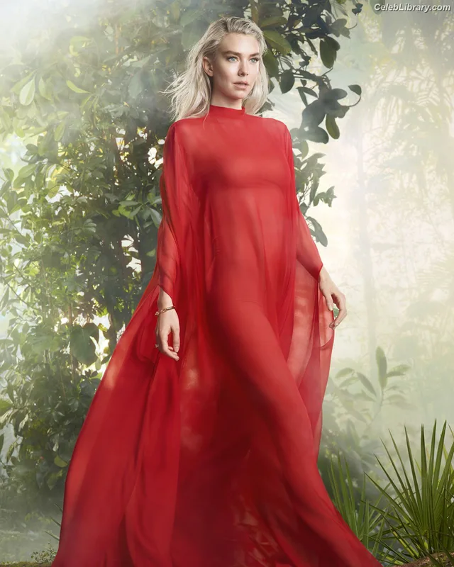 Vanessa Kirby photo 20 of 1109