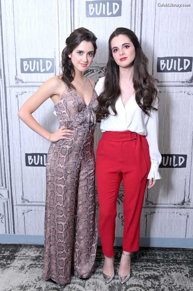 Vanessa Marano photo 23 of 1085