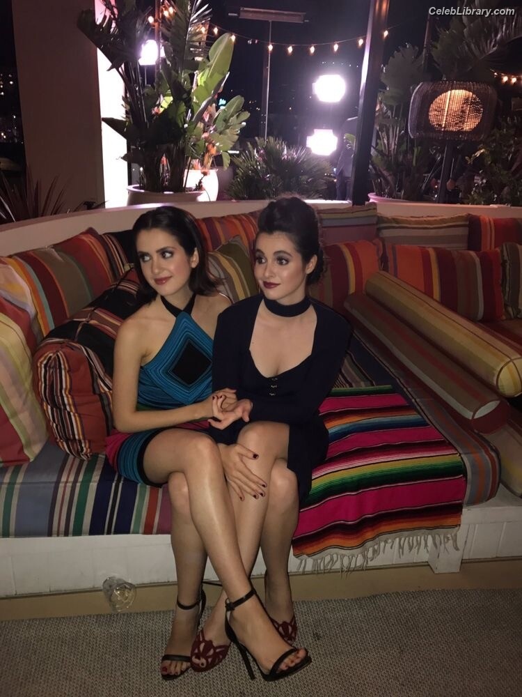 Vanessa Marano photo 5 of 1085