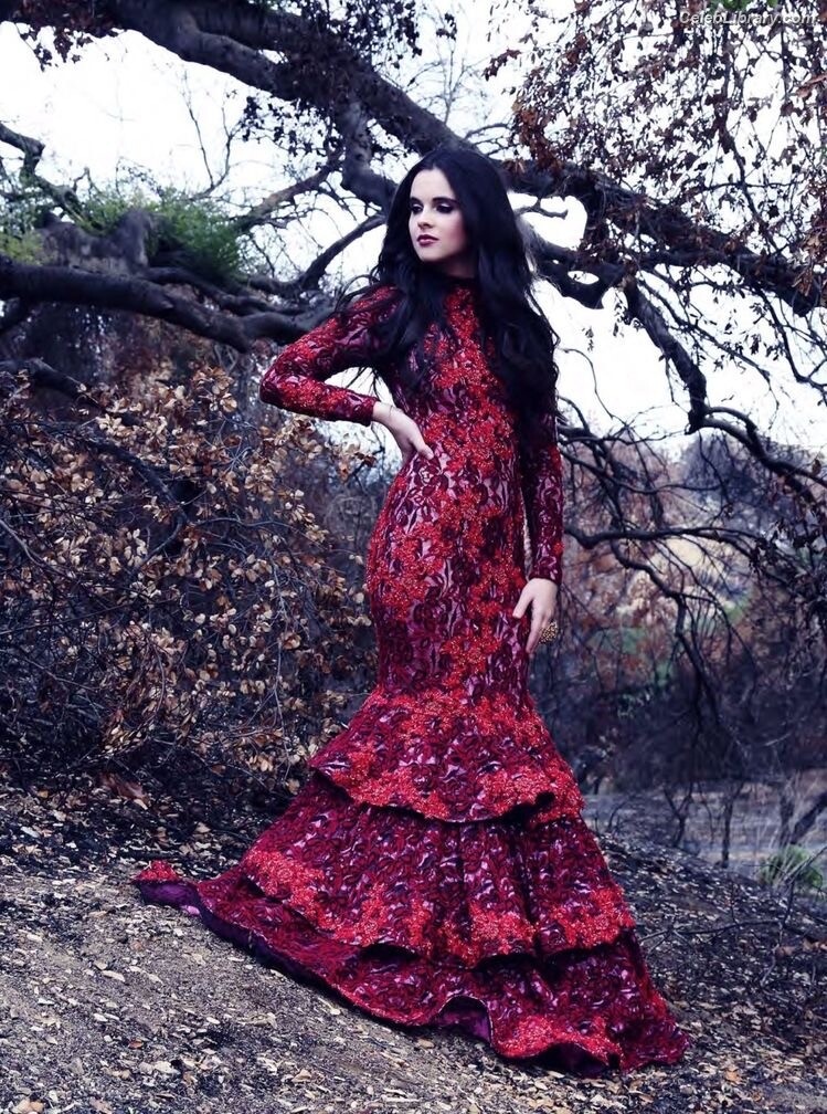 Vanessa Marano photo 13 of 1085