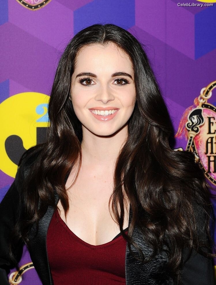 Vanessa Marano photo 2 of 1085
