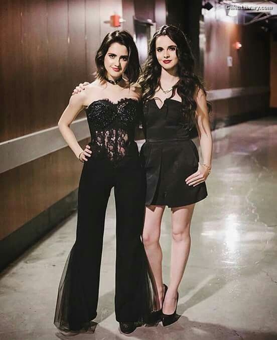 Vanessa Marano photo 9 of 1085