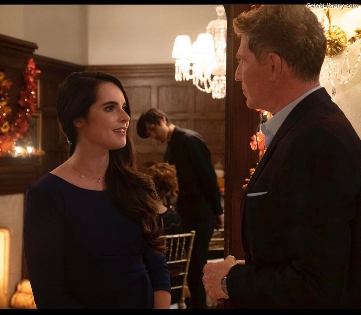 Vanessa Marano photo 14 of 1085