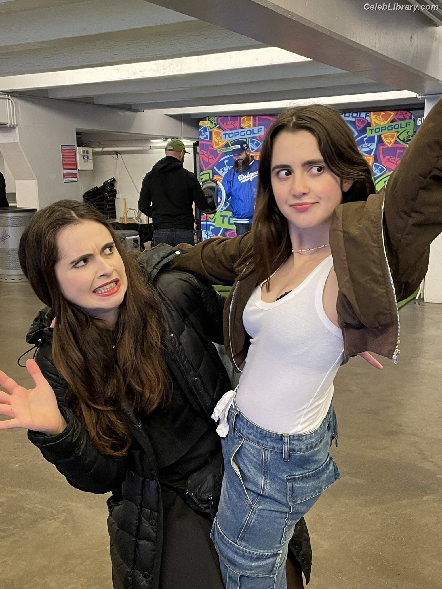 Vanessa Marano photo 24 of 1085