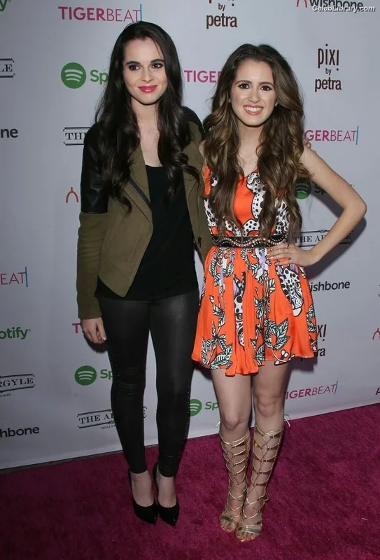 Vanessa Marano photo 24 of 1085