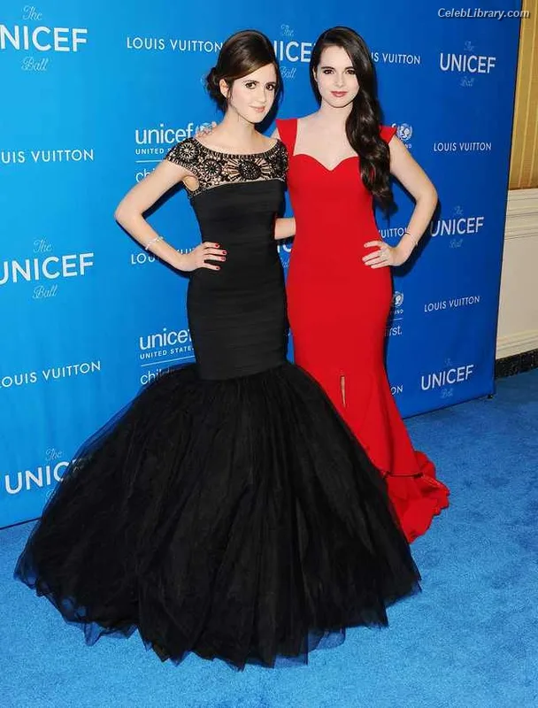Vanessa Marano photo 21 of 1085