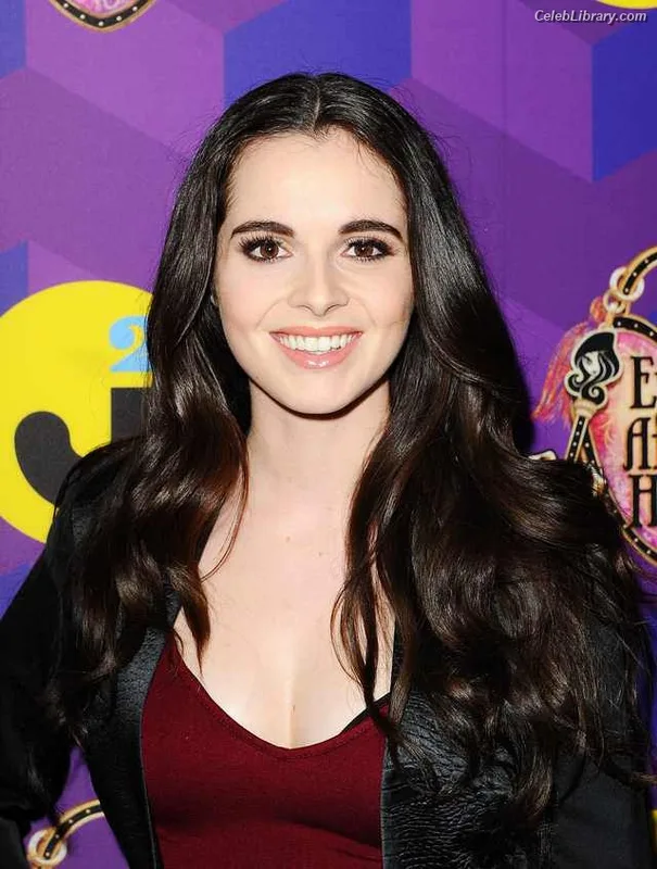 Vanessa Marano photo 22 of 1085
