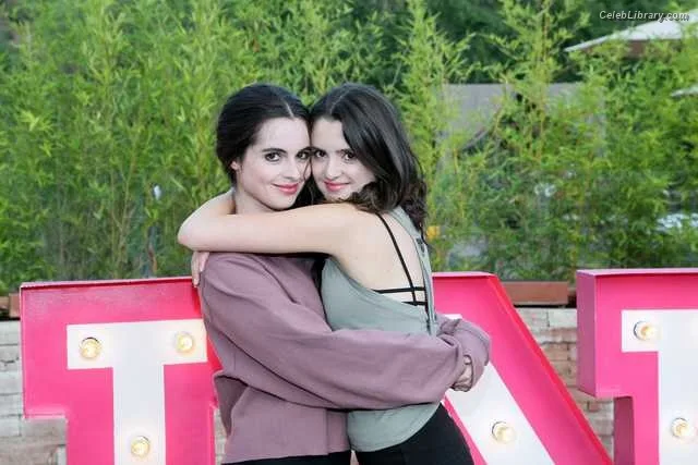 Vanessa Marano photo 7 of 1085