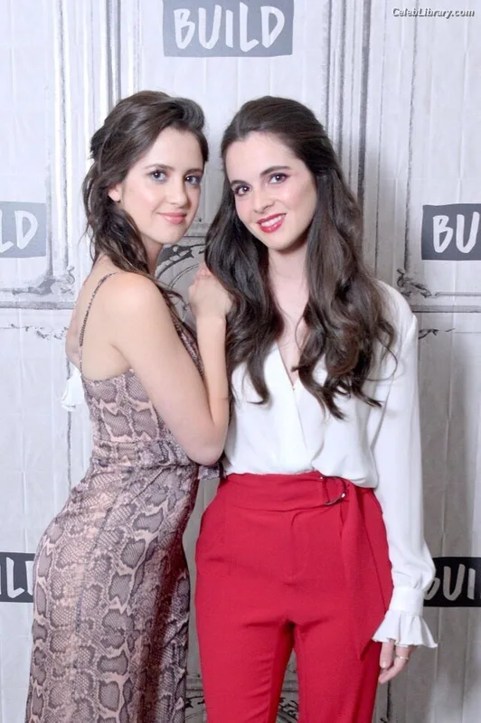 Vanessa Marano photo 17 of 1085