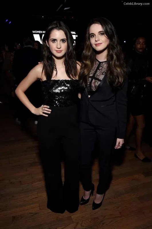 Vanessa Marano photo 4 of 1085