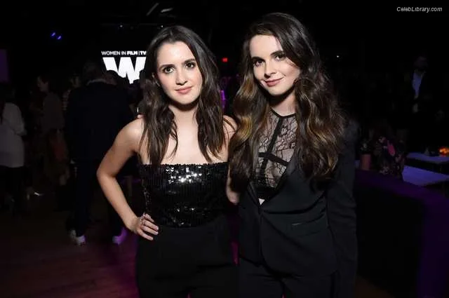 Vanessa Marano photo 5 of 1085